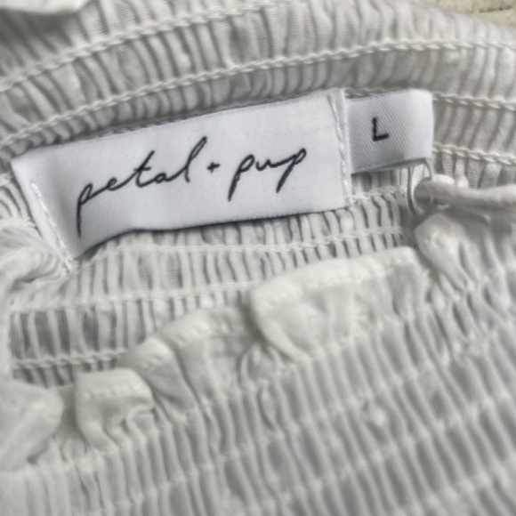 NWT Petal & Pup White Smocked Off the Shoulder Size L - Picture 3 of 4